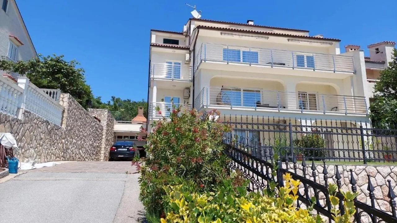 Keti 4 Nv - Apartment 6 Pax With Sea View Novi Vinodolski Croatia
