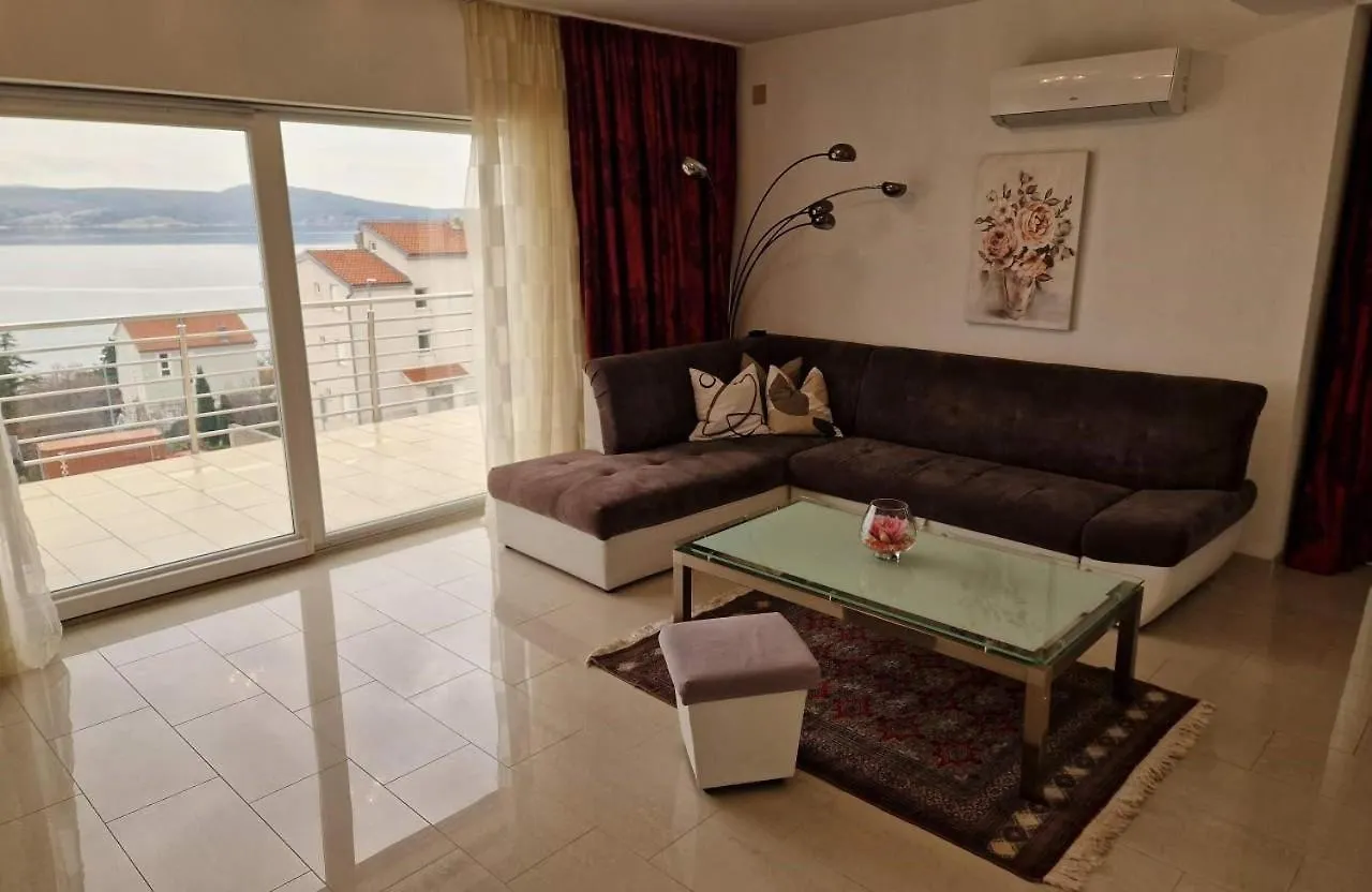 Keti 4 Nv - Apartment 6 Pax With Sea View Novi Vinodolski