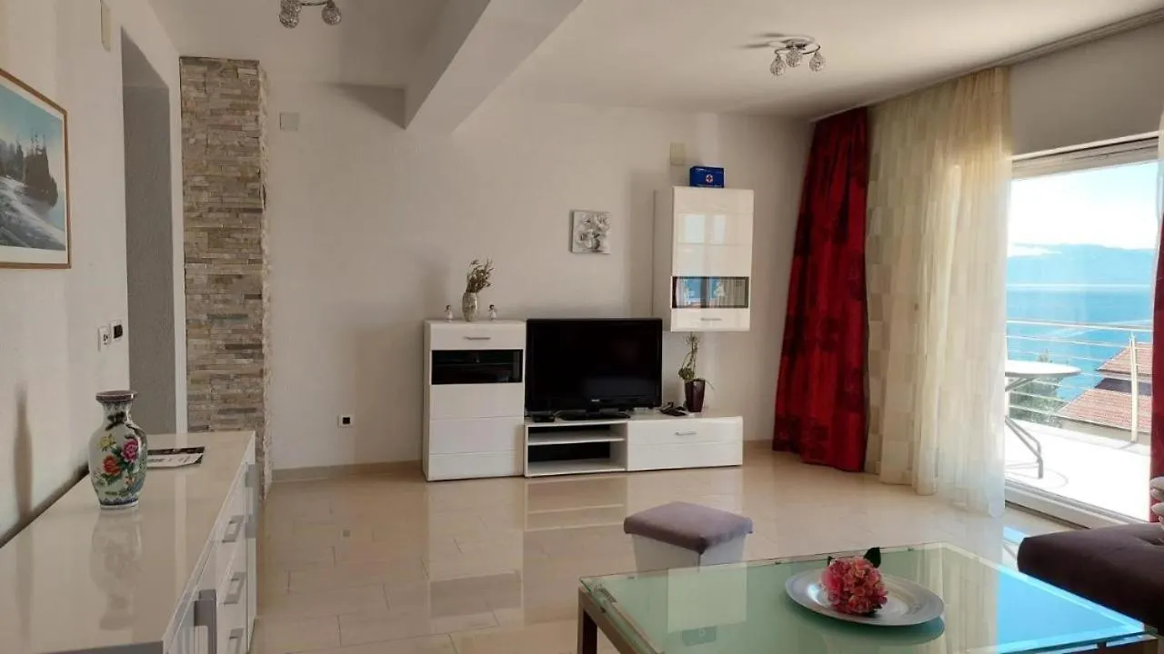 Keti 4 Nv - Apartment 6 Pax With Sea View Novi Vinodolski