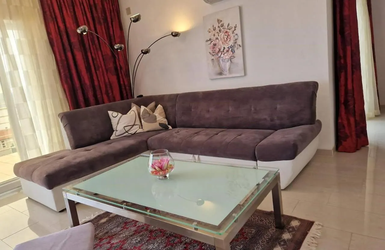 Keti 4 Nv - Apartment 6 Pax With Sea View Novi Vinodolski